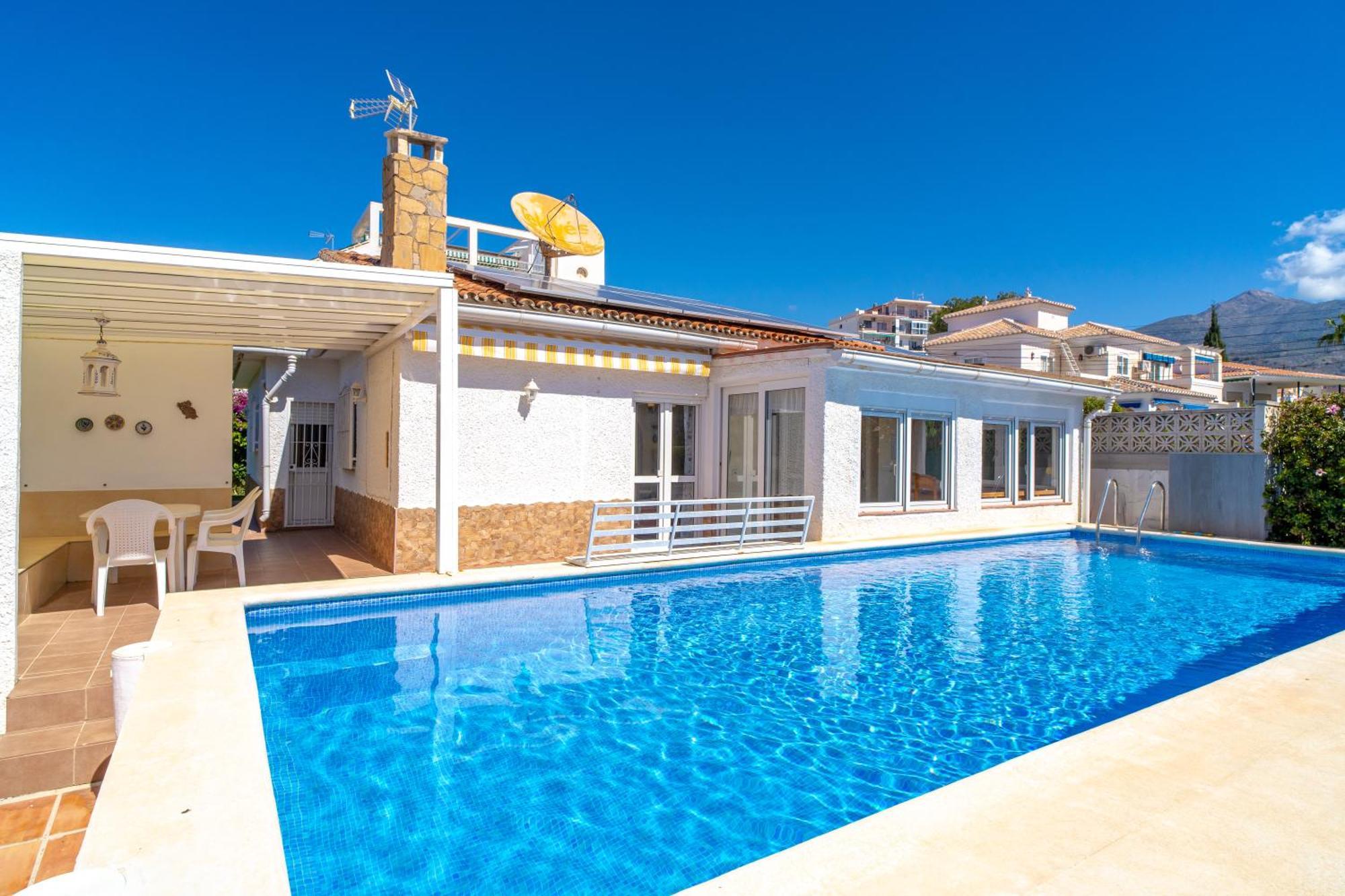 Villa Sevilla Casasol Nerja Exteriér fotografie